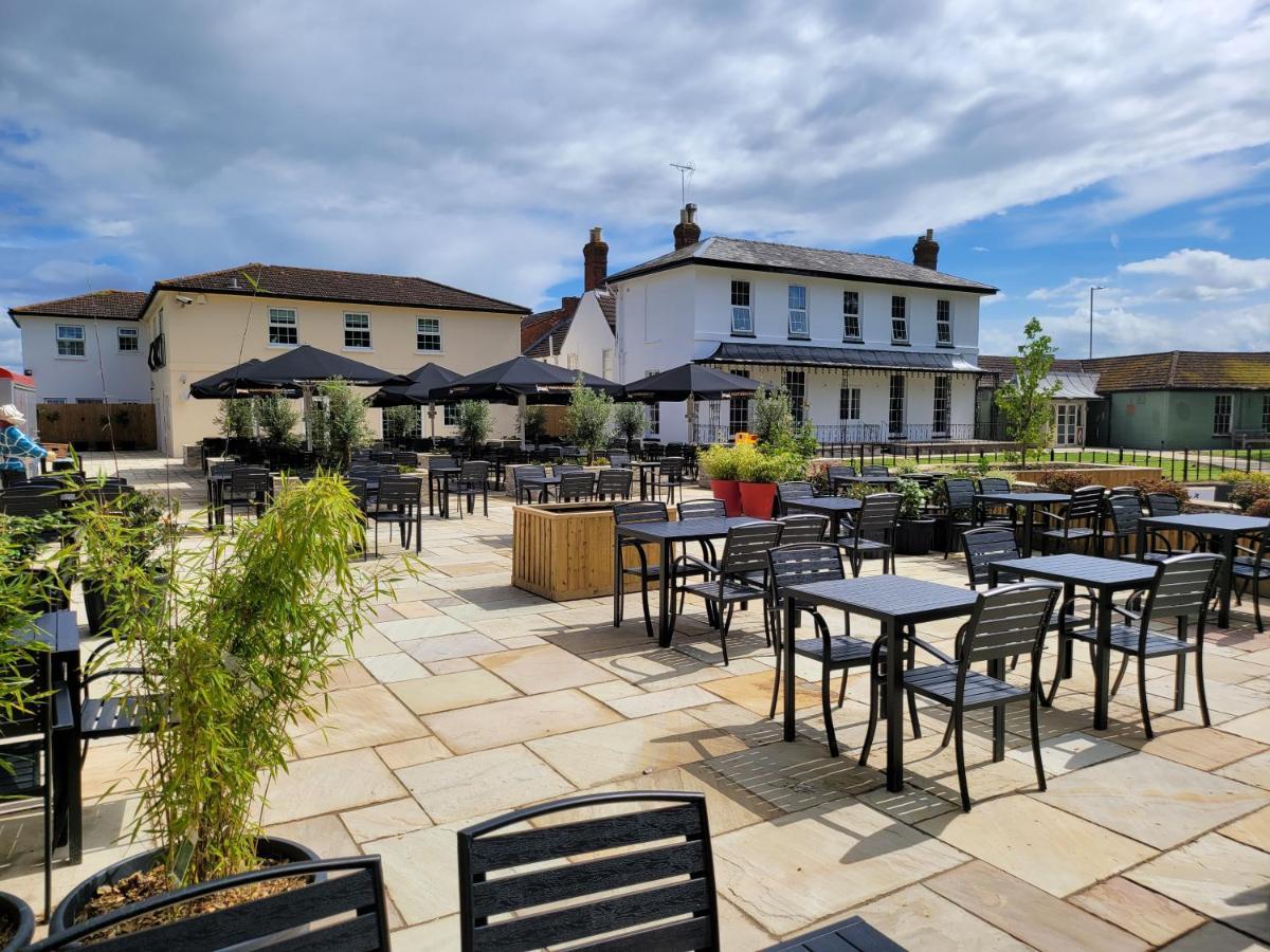 The Oakwood Hotel By Roomsbooked Gloucester Extérieur photo